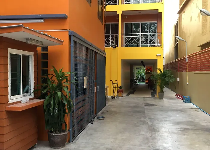 Hostel Baan Wanchart Bangkok